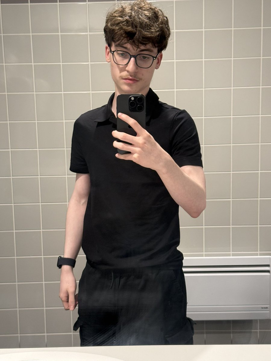 legay_5002 (9.2k)🇫🇷 tweet media