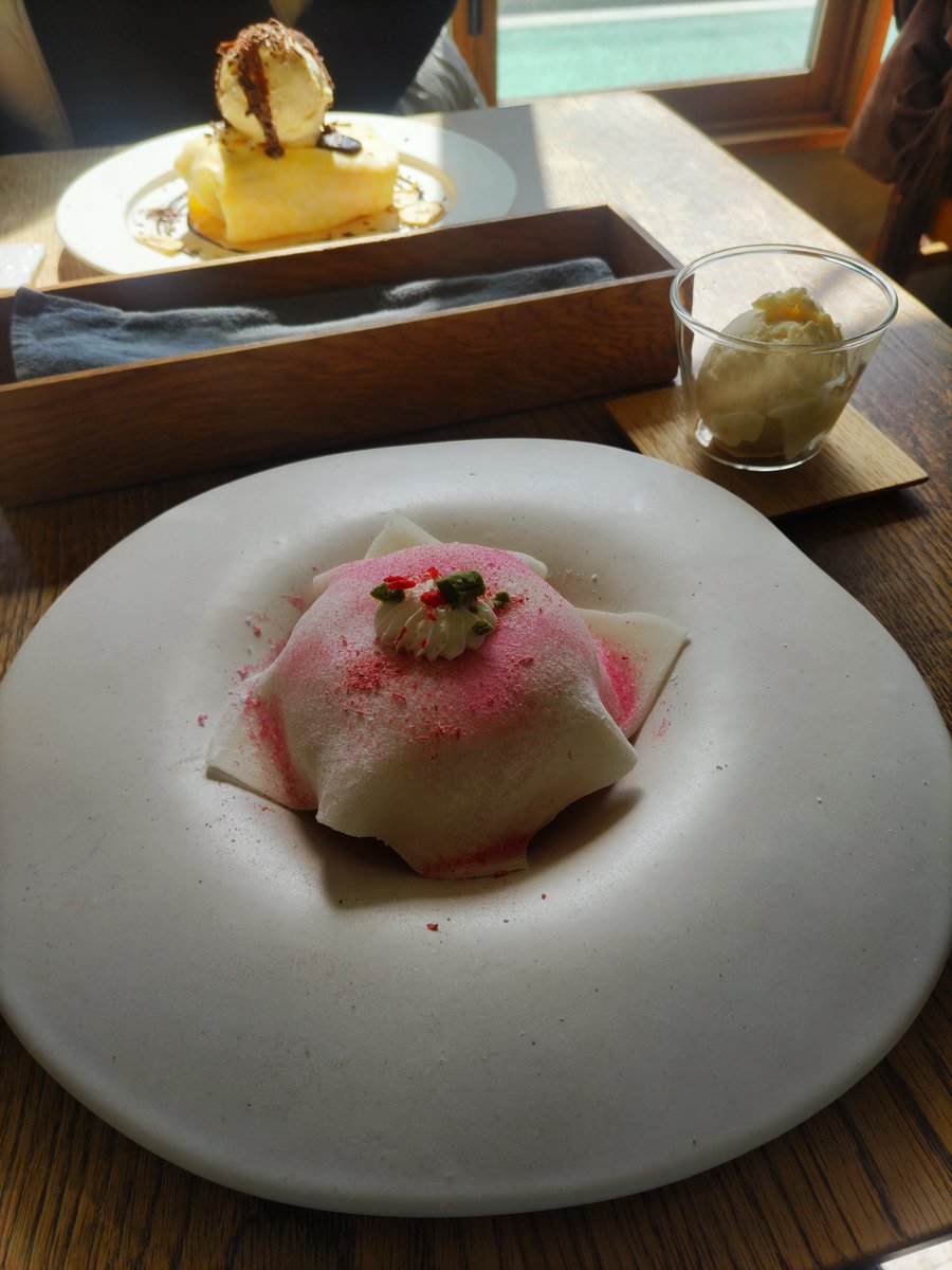 rituka310's tweet photo. 桜餅ドーナツ美味しかった🌸 https://t.co/vbfcf5Xqvs