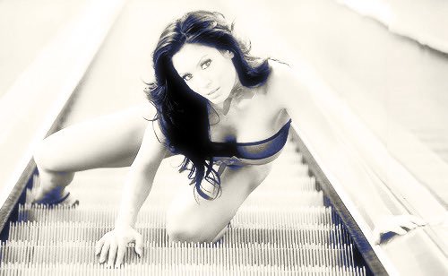 Stone cold bruja. ﹒⪩⪨﹒ NOT @RealMelina. tweet media