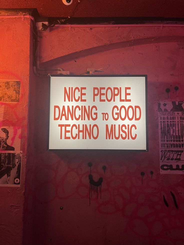 Toolroom tweet media