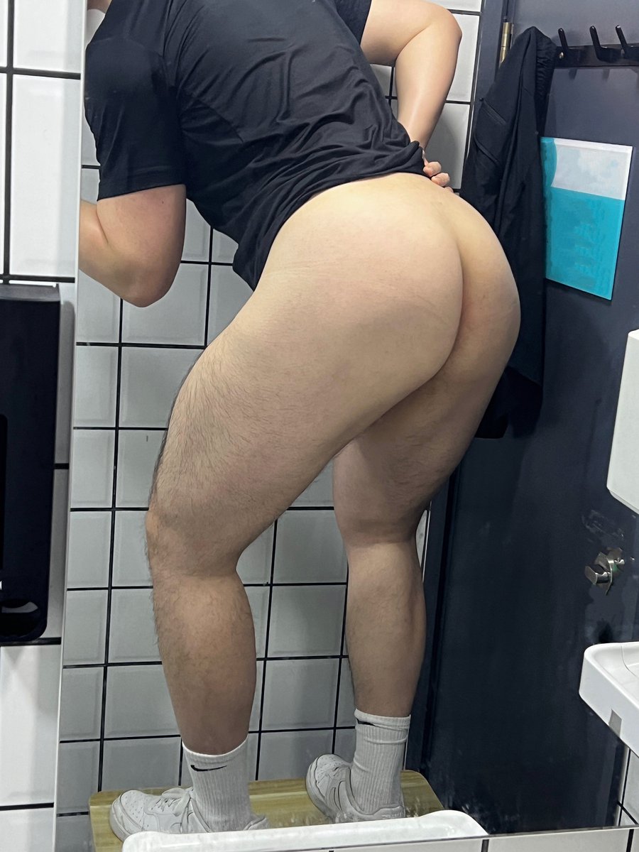 milk_leak tweet media