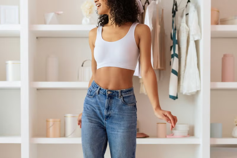 Considering a tummy tuck? A traditional abdominoplasty can lead to an average weight loss of 10 pounds within five years, helping to create a more confident silhouette. Explore the differences between the fleur-de-lis technique and other techniques.

ow.ly/QoEt50YpSGZ