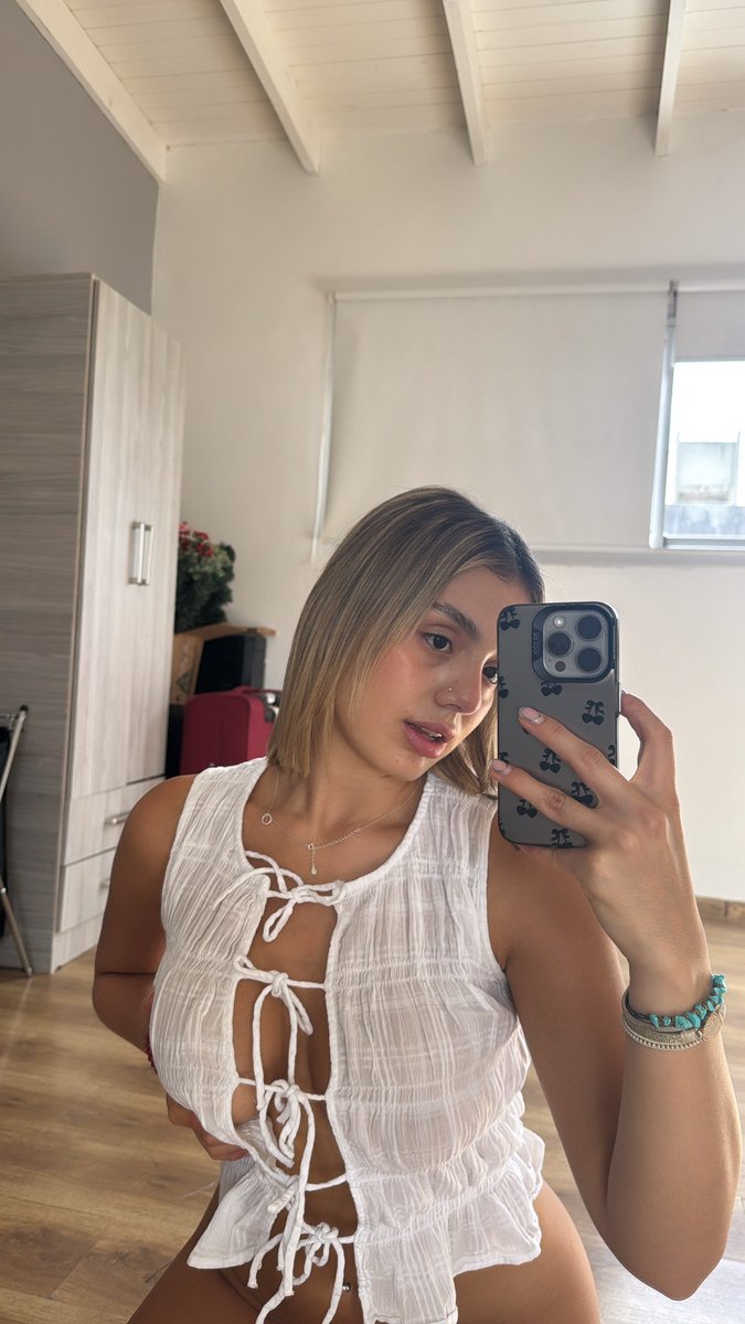 Leyla0f's tweet photo. If you're NOT a bot, please say hi. I'll follow back immediately. https://t.co/6Si8ulX56g