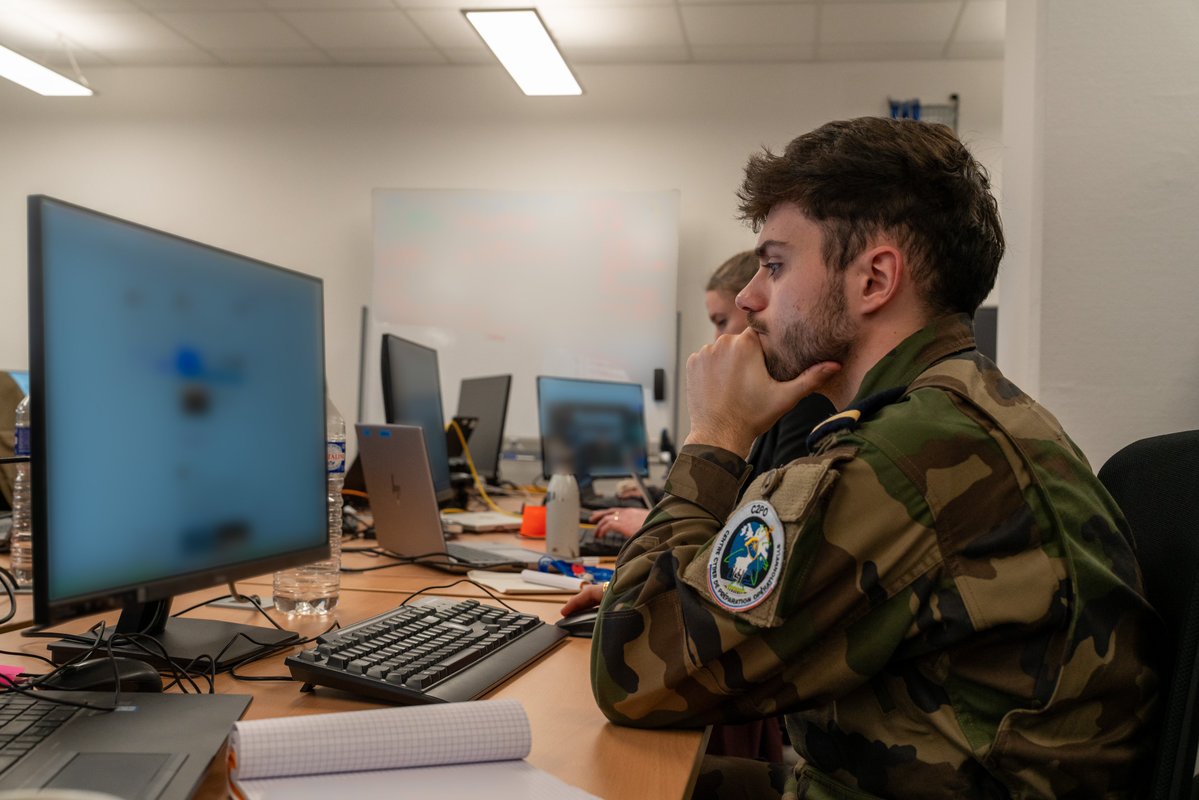 Commandement de la cyberdéfense tweet media