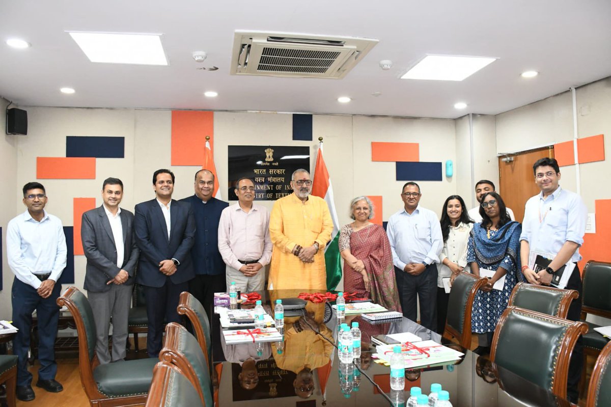 Giriraj Singh tweet media