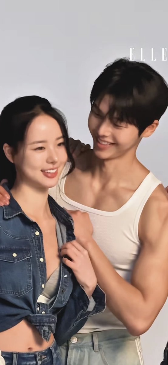 quietcircleee's tweet photo. hello @DazedKorea @VogueKorea @bazaarkorea couple pictorials would be great 👑 https://t.co/5tUMB90rIl