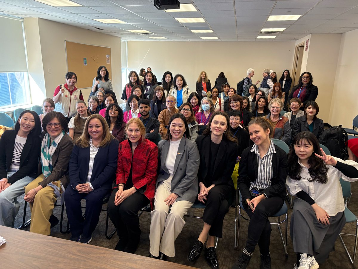 WomensRightsTW's tweet photo. #NGOCSW70 is officially kicking off in NYC! 🗽
Taiwan is showing up stronger than ever:
🇹🇼 31+ NGOs traveling to New York.
🗣️ 30+ Parallel Events on gender justice.
💪 15 Youth from different NGOs leading the charge on the ground.
#GenderEquality #HerRightsOurPride https://t.co/ZdBTqojTUx