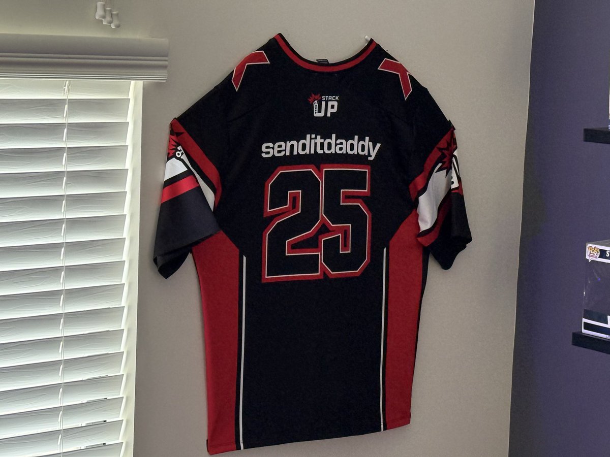 SendItDaddy tweet media