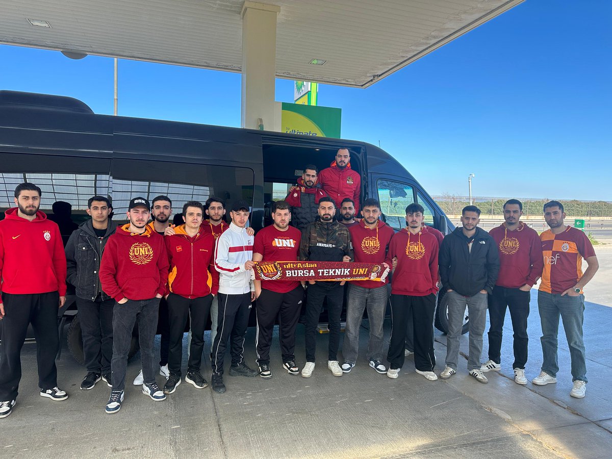 AVRUPA’DA ALACAĞIZ KUPAYI !

GALATASARAY’IMIZI 
Şampiyonlar Ligi Son 16 turunda liverpool karşısında yalnız bırakmamak için yollardayız.

#ultrAslanUNI
#ultrAslanUNIBursaTeknik