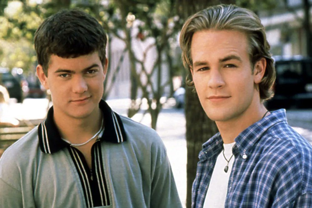 Variety's tweet photo. Joshua Jackson says the death of "Dawson's Creek" co-star James Van Der Beek “hits in a variety of different ways.”

“For me as a father now, I think the enormity of the tragedy for his family hits in a very different way than just as a colleague, so I think the process is just ongoing. He and I shared this amazing time at a very young point in our lives. I know both of us look back at that time with great fondness, but I will also say that I know I’m really just a footnote in what he accomplished in his life. [James] became what we usually just call a ‘good man.’ A man of the kind of belief, the kind of faith that allowed him to face the impossible with grace. An unbelievable partner and husband. A real man that showed up for his family and a beautiful, kind, interested, dedicated father... I think he did lead a very good life and he was a good man, the tragedy of that loss for his family is enormous." (via "Today")

https://t.co/LAHAyGhgGO