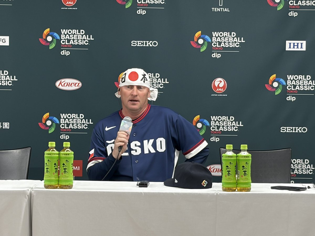 [分享] 捷克教練賽後戴日本頭巾 - 棒球 - PTT.BEST 批踢踢爆文 2