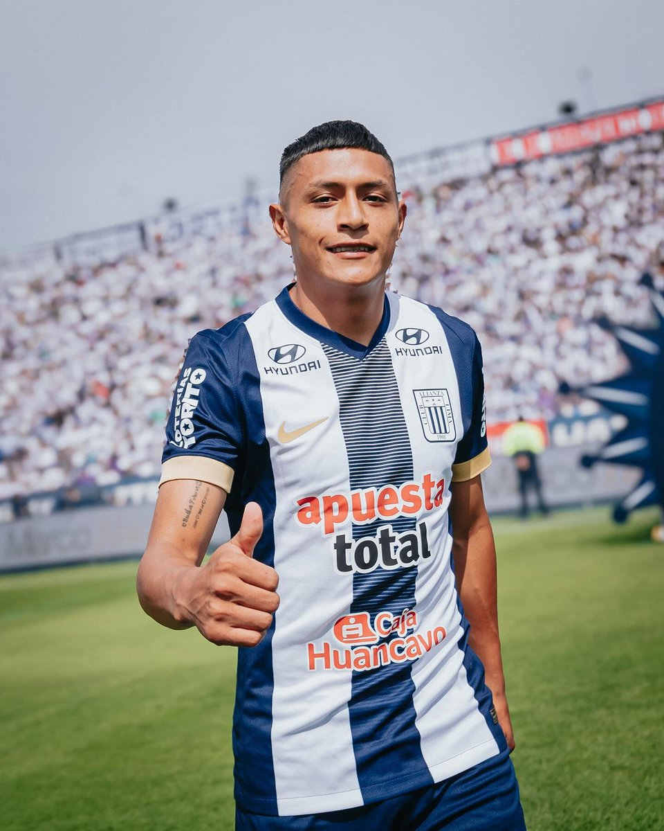 OutOfALContext 1901 tweet media