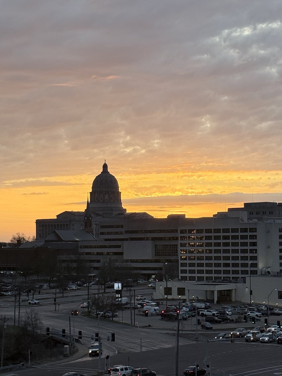 enable_dental's tweet photo. Change starts with a conversation. 🗣️

Our team took our mission to the Missouri State Capitol to share data on dental healthcare access. We provided leaders with vital policy changes to improve our patients' lives. 🦷✨

#PortableDentistry #MOLegislature #Advocacy https://t.co/igReGh8bYw