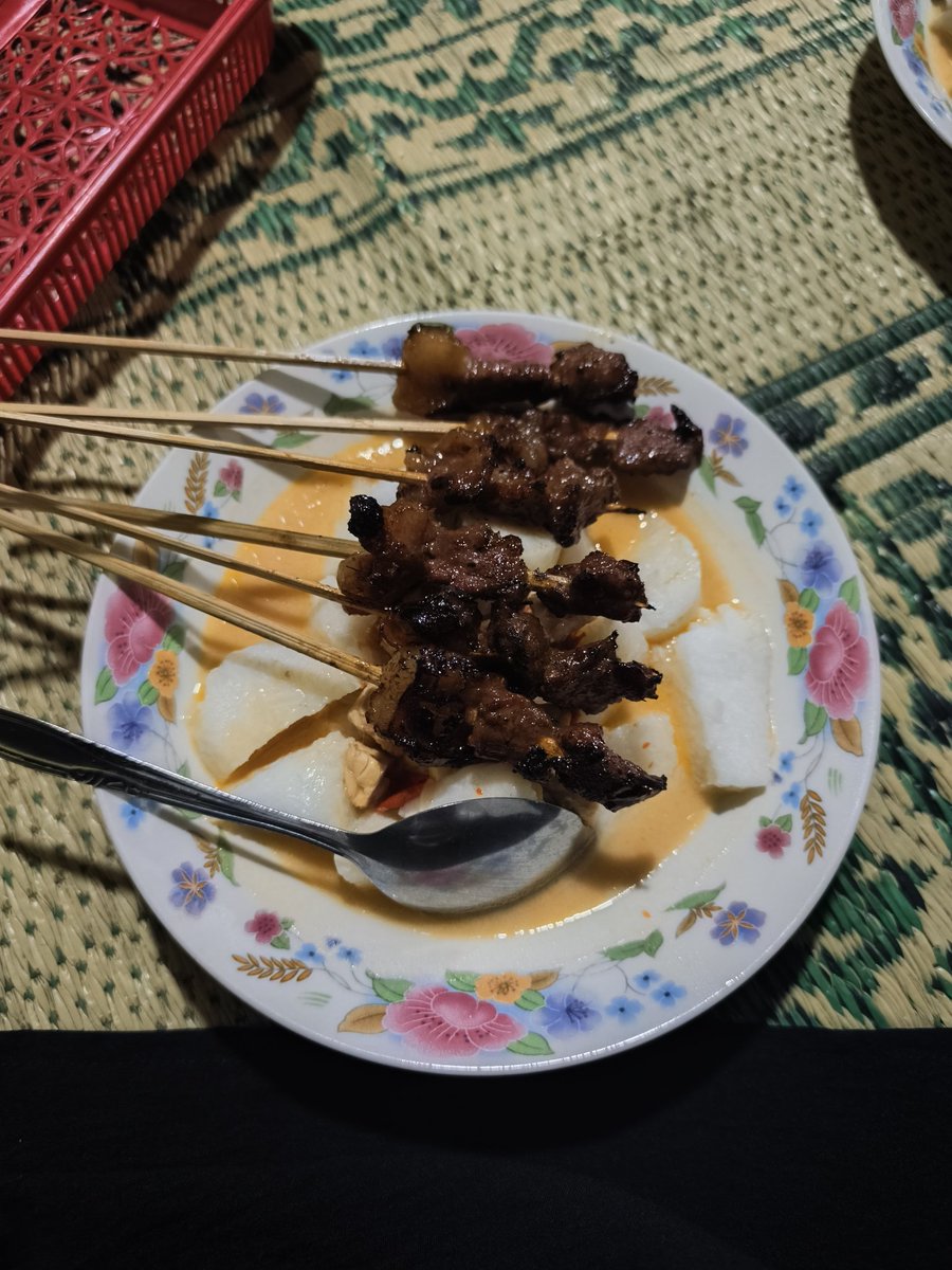 Nama tidak boleh kosong tweet media