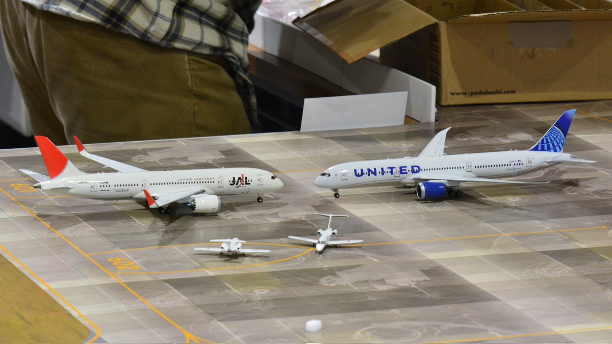 撮った写真をあとから見返すと、毎回現実かと思うほどの情景のリアルさで息を呑みます…単なるプラモの集まりではなく、ミニチュア世界ですね…
#旅客機プラモフェスin名古屋26