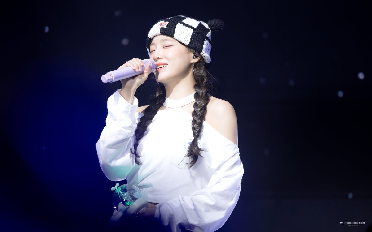 My Irreplaceable Light ✨ tweet media