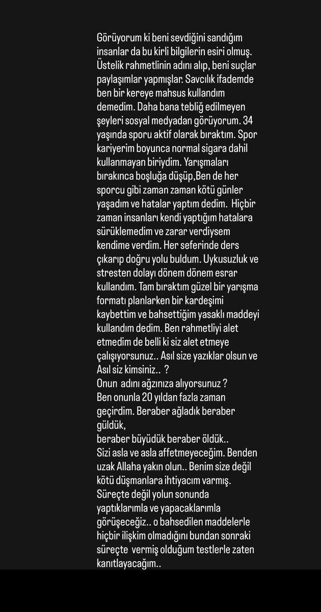 BatuhanShields1's tweet photo. Birincisi rahmetli arkadaşının adını sen ağzına aldın ikincisi sen kimsin insanları affetmeyeceksin pardon!?
Battıkça batıyorsun. Bir sus artık. Otur kullandım de be adam. Bu kadar yüzsüz de olunmaz ki kardeşim. @adem_kilicci 
#Survivor2026 https://t.co/E90EYYvplQ
