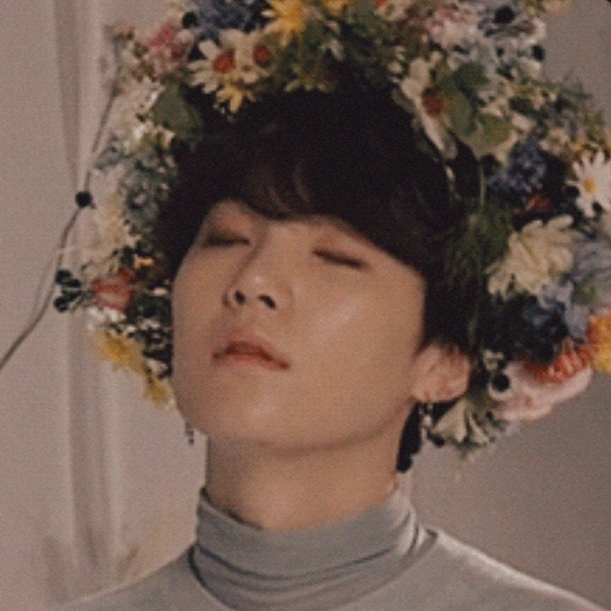 strawbunny 🍓🐰 tweet media