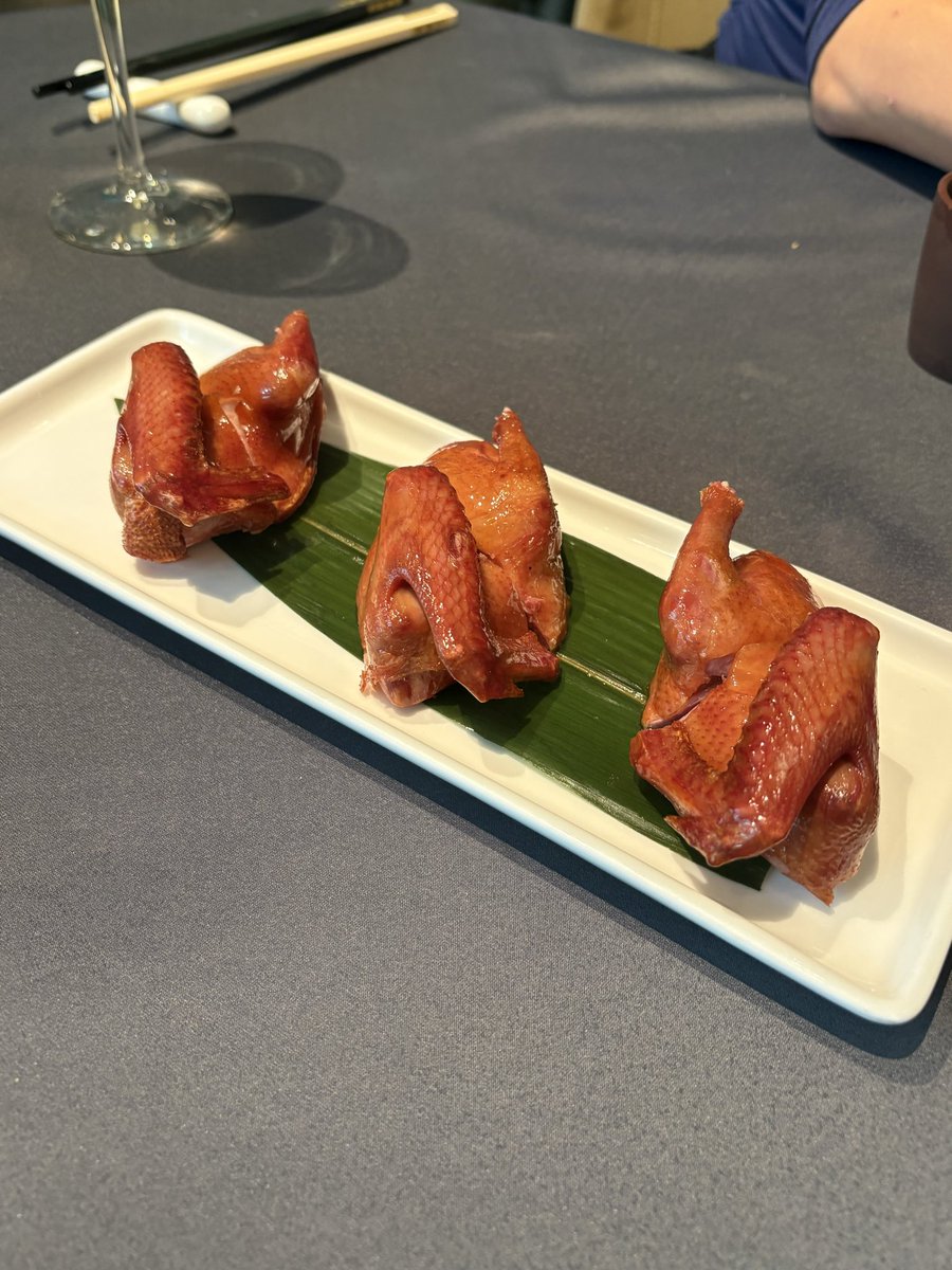 Beatrix Holland tweet media