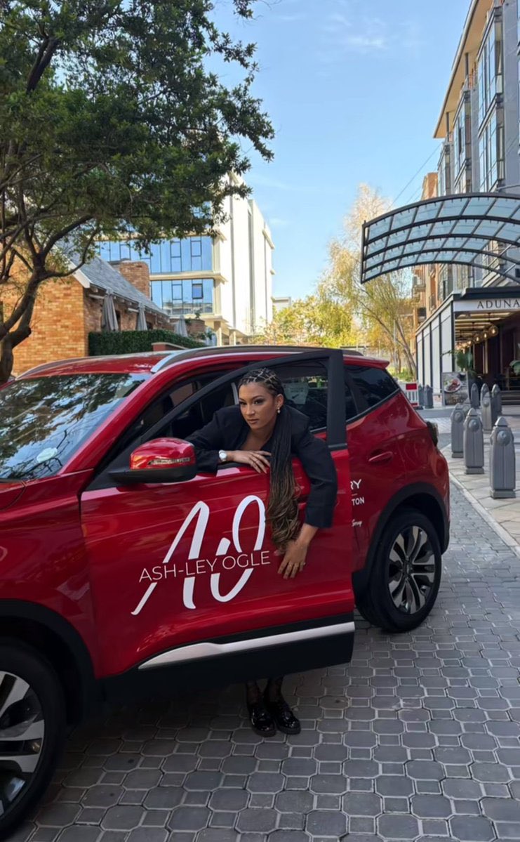 mbalenhle124167's tweet photo. Ashley doesn't just ask God to bless her. she prays for sustainability to keep those blessings🥹🥹🥹🥹😍😍😍😍😍😍CONGRATULATIONS @MaddieOgle 🥳🥳🥳🥳🥳🎊🎊🎊🎊🎊🎊🎊🎊🎊🎊🎊

CONGRATULATIONS ASHLEY OGLE
CHERY SANDTON X BRYLNN OGLE
#CheryNorthcliffFtAshleyOgle https://t.co/Xy2iSrUhoM