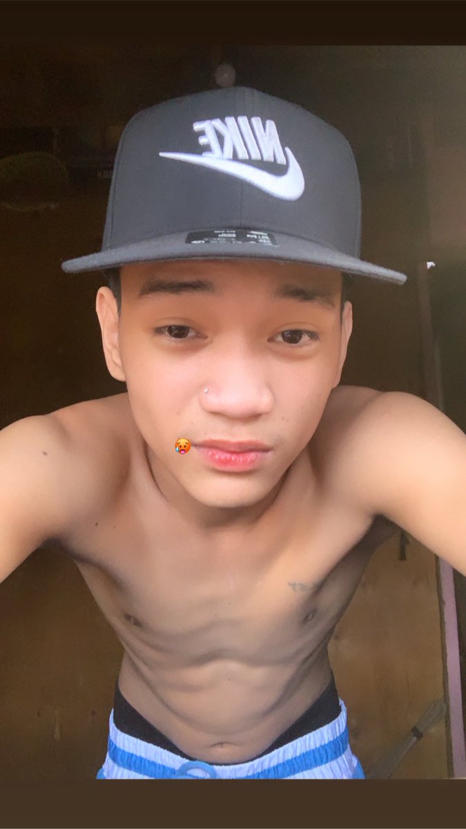 LSTle09's tweet photo. Hola bebe https://t.co/cvKOTlKKbh