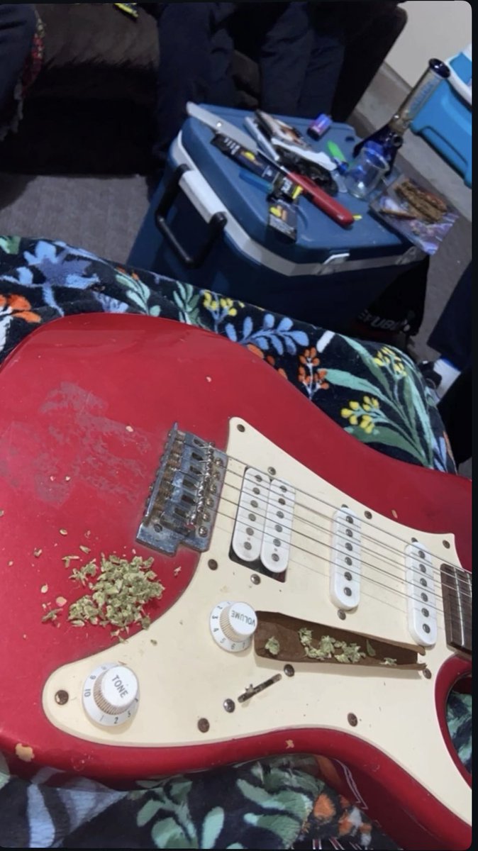 tallassbtchh's tweet photo. My guy a creative so he be doin rockstar sht https://t.co/F2s5TxoPx1