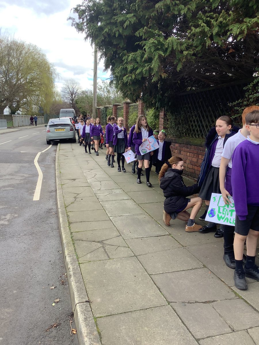 StBenReception's tweet photo. We completed our Big Lent Walk today! We were amazing! 😁 https://t.co/IrnGTd9nAc
