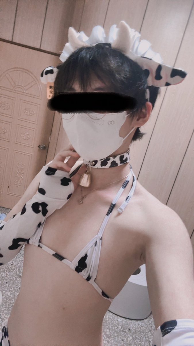 astyuq's tweet photo. 各位想我嗎～上次貨訂完後我就想說順便休息一段時間，但沒想到東西這麼久到，抱歉啦～私訊的部分，嗯…(￣▽￣)等我那天不懶的時候我在看好了，回訊息真麻煩，不如玩遊戲來的有趣ʕ •ᴥ•ʔ，最後一張放上沒有帶假髮的照片，想說很醜，但意外的好看 #男娘 #偽娘 #男娘雌墮 https://t.co/Q4fUKZ3ybH