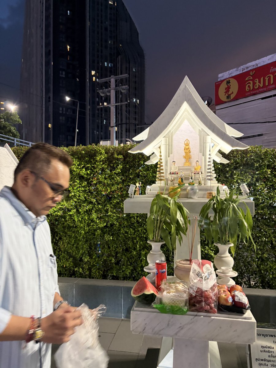 nannirin varokornwatcharakool tweet media