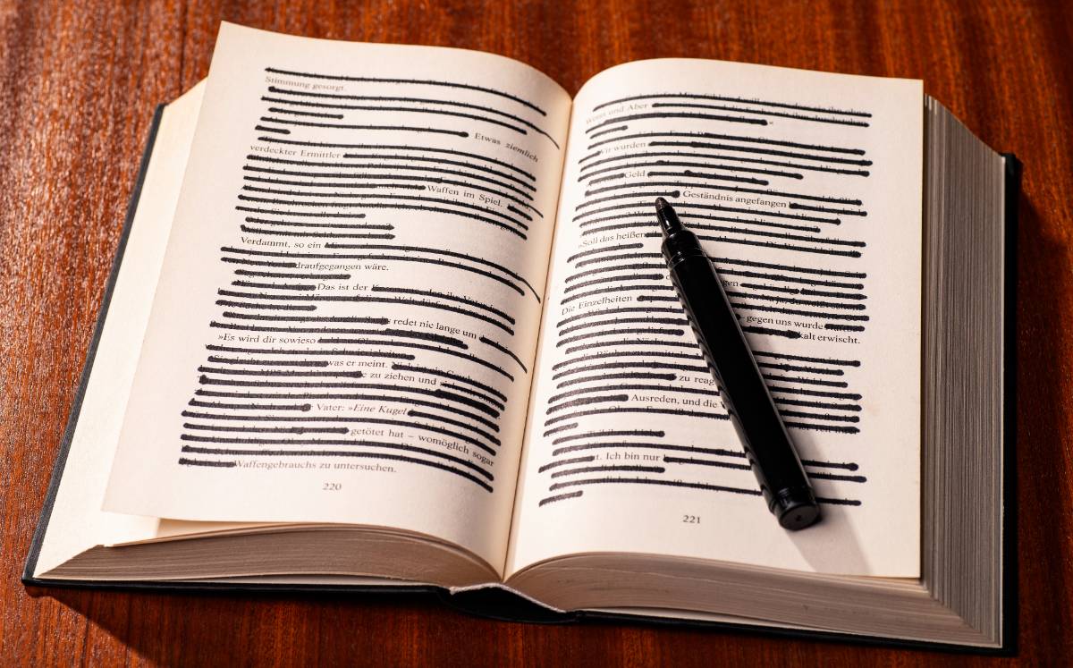 Corrección profesional de libros:

vueloartico.com/articulos/corr…