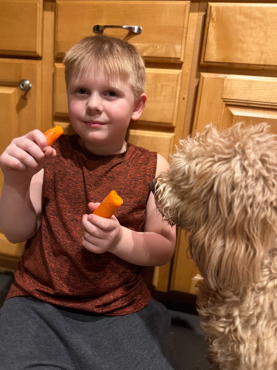 Flyer Flight Crew tweet media