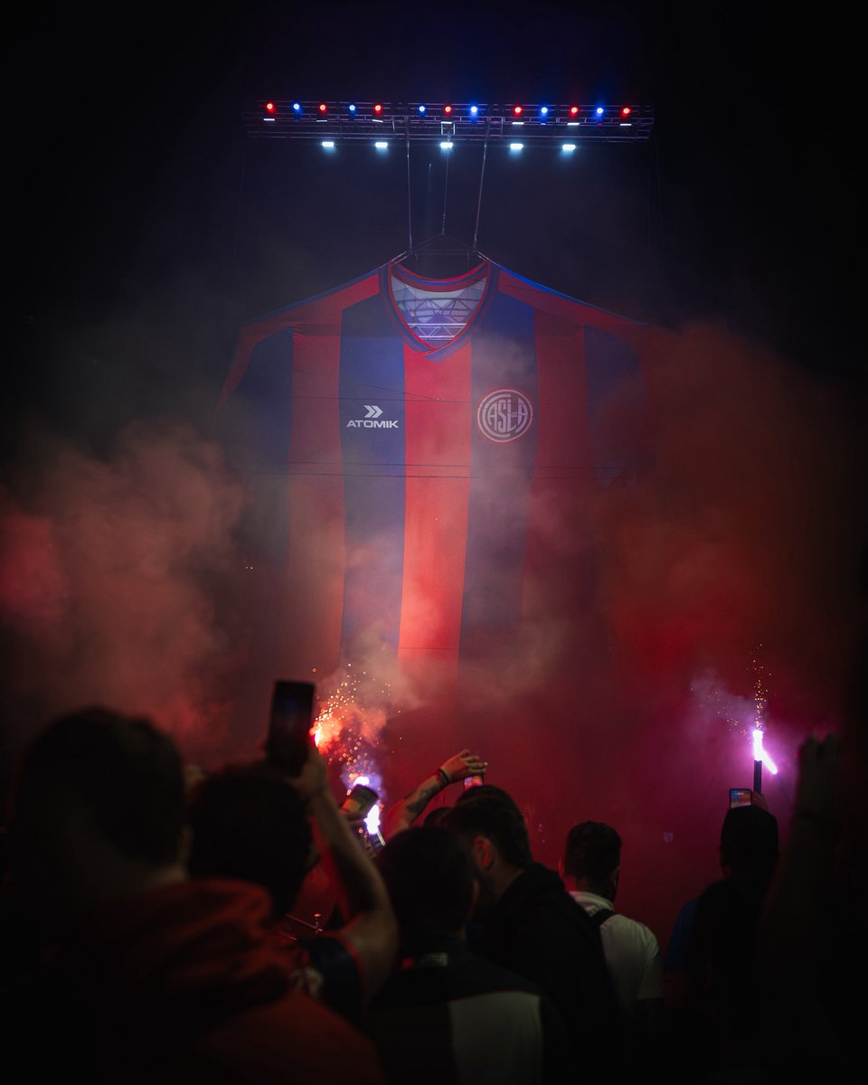 Costantino_SG's tweet photo. Los colores de este amor. 💙❤️
Boedo fue una fiesta. https://t.co/siEpqOg7br