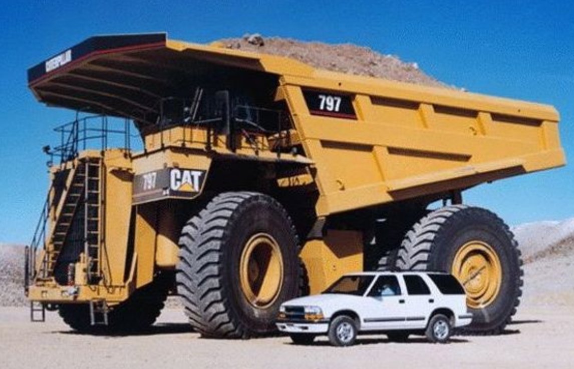 timebonez's tweet photo. @xKweenKuntx I love how just plain bullshit this is. Back in my dope days, my heroin dealer took a 3 week paper and pencil "training course" and was given the keys to one of these. Buddy was shooting up in the cab between loads. I am not joking. https://t.co/fAWaMeAzmq