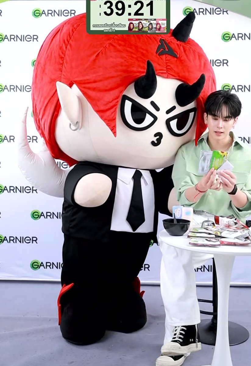 SantaOfficialTH's tweet photo. แจ้มจุ่มปะป๊ามากกก วันนี้เมี่ยงน้วยสุดๆ 🥺🤏🏻

SANTA DOMIIA HAIRDYE SUMMER

#GarnierColorMixxSantaDomiia https://t.co/zhutLjapcS