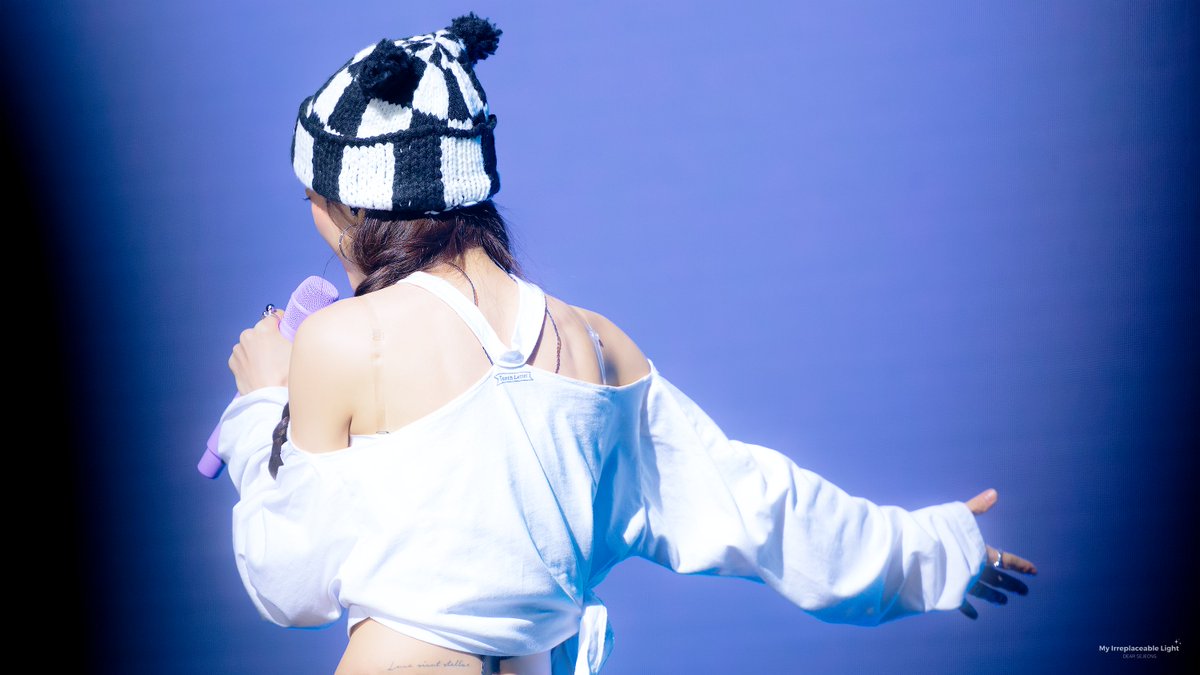 My Irreplaceable Light ✨ tweet media