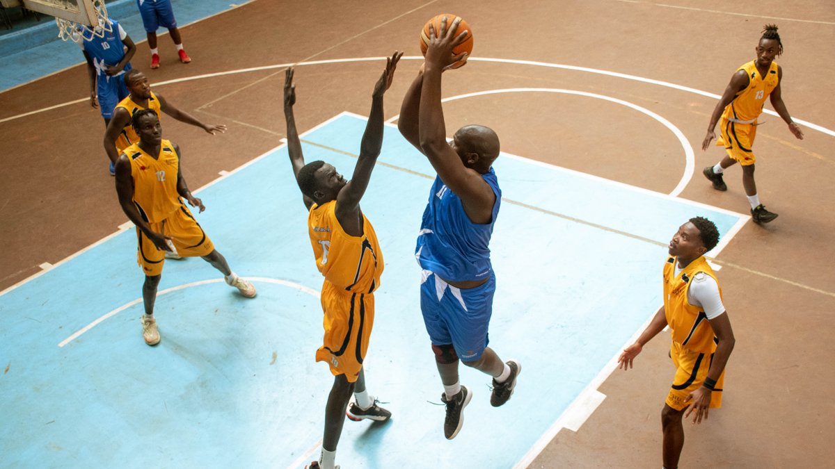 StrathU's tweet photo. A tough day at the office.๐๐๏ธ
SU Blades fall 46 โ 69 to @ExperienceUSIU in the KBF Division 1.
Back to the lab. The response is what matters next. ๐
#SUBlades #StrathmoreSports #WeekendsAreForSports #BeStrathMore #Strathletes https://t.co/orQ1sGeqhu