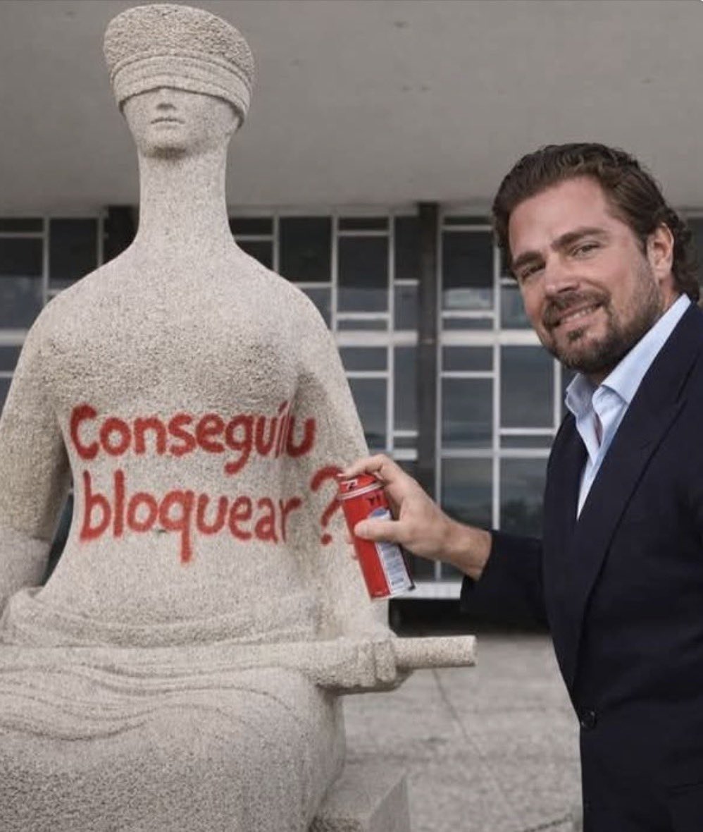 patyarqt's tweet photo. "Conseguiu bloquear?". Bom dia  :) https://t.co/G1RQw17z6m