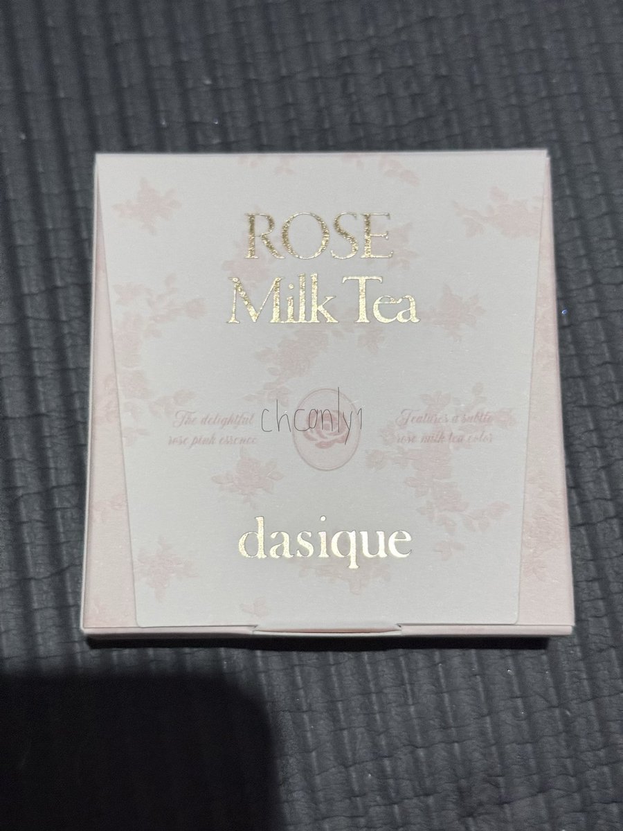 chconly1's tweet photo. อายแชโดว์พาเลตโรสมิ้ลล์ทรี สีสวยมาก มือ1ค่ะ
 Dasique Rose Milk Tea Collection พาเลทตา 
Palette 27 exp27/7✨400
#ส่งต่อเครื่องสำอางมือสอง #ส่งต่อราคาถูก #ส่งต่อเครื่องสำอางค์ #ส่งต่อเครื่องสำอาง #เครื่องสำอาง #ปล่อยเครื่องสำอาง #dasique #dasiquethailand https://t.co/cDnJ2CdBxj
