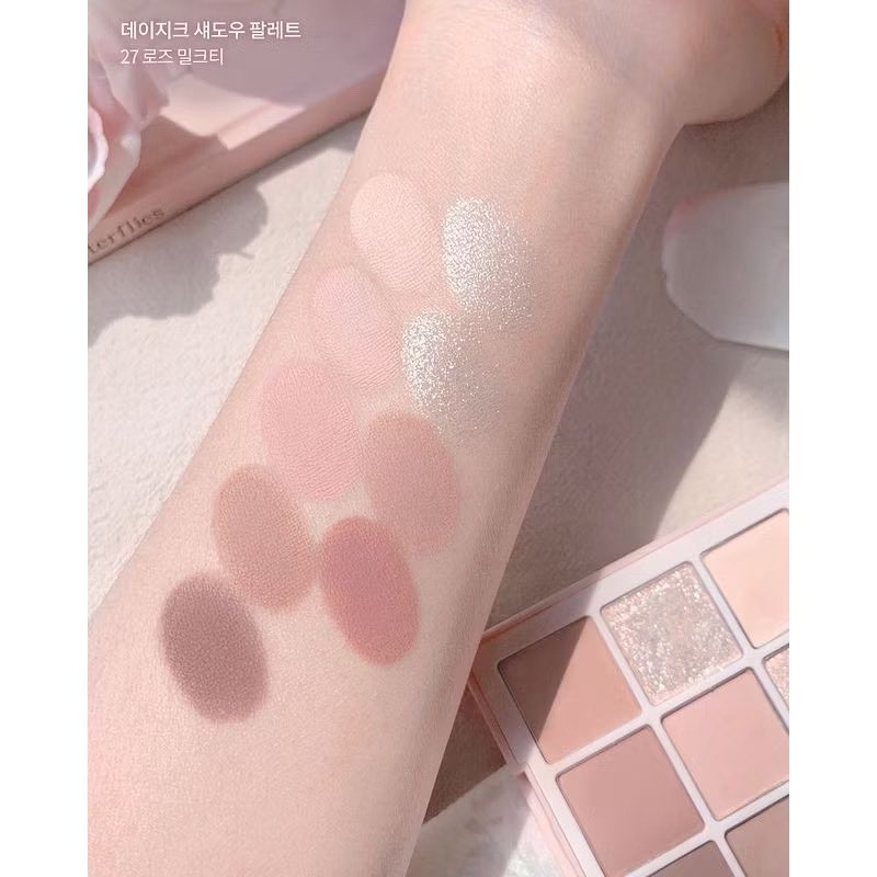 chconly1's tweet photo. อายแชโดว์พาเลตโรสมิ้ลล์ทรี สีสวยมาก มือ1ค่ะ
 Dasique Rose Milk Tea Collection พาเลทตา 
Palette 27 exp27/7✨400
#ส่งต่อเครื่องสำอางมือสอง #ส่งต่อราคาถูก #ส่งต่อเครื่องสำอางค์ #ส่งต่อเครื่องสำอาง #เครื่องสำอาง #ปล่อยเครื่องสำอาง #dasique #dasiquethailand https://t.co/cDnJ2CdBxj