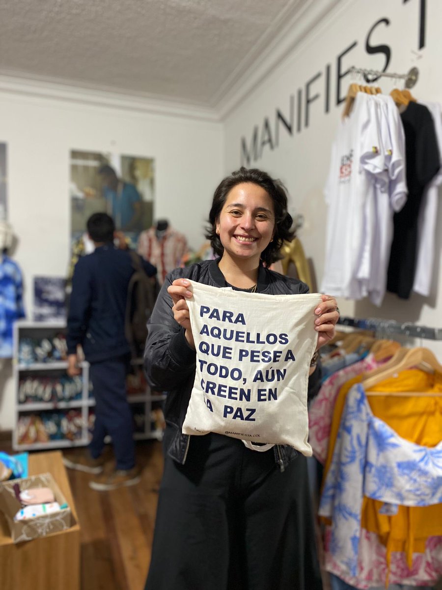 Manifiesta • Moda para la paz tweet media