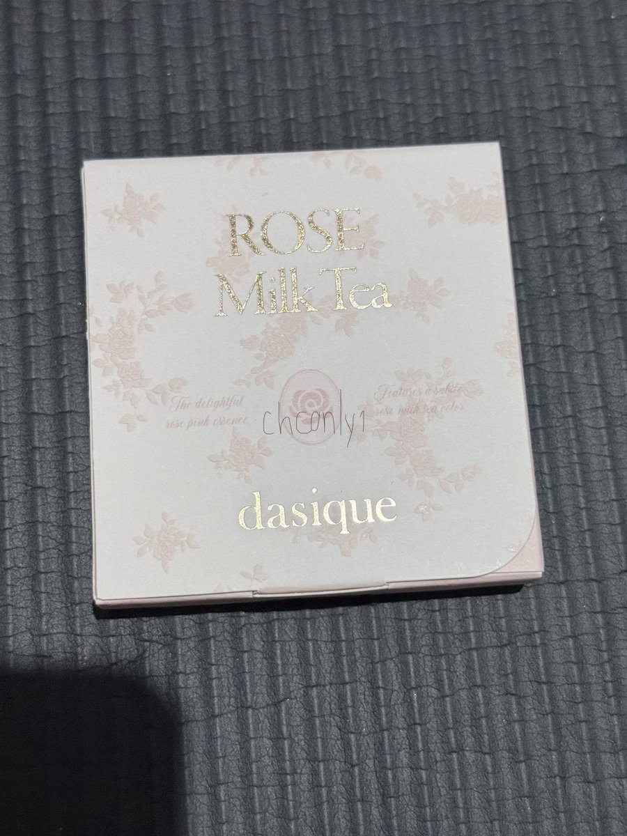 chconly1's tweet photo. บลัชออนพาเลตโรสมิ้ลล์ทรี สีสวยมาก มือ1ค่ะ
 Dasique Rose Milk Tea Collection พาเลทบลัชออน
Cheek 15 exp27/8✨380
#ส่งต่อเครื่องสำอางมือสอง #ส่งต่อราคาถูก #ส่งต่อเครื่องสำอางค์ #ส่งต่อเครื่องสำอาง #เครื่องสำอาง #ปล่อยเครื่องสำอาง #dasique #dasiquethailand https://t.co/kaZtSqzuM6