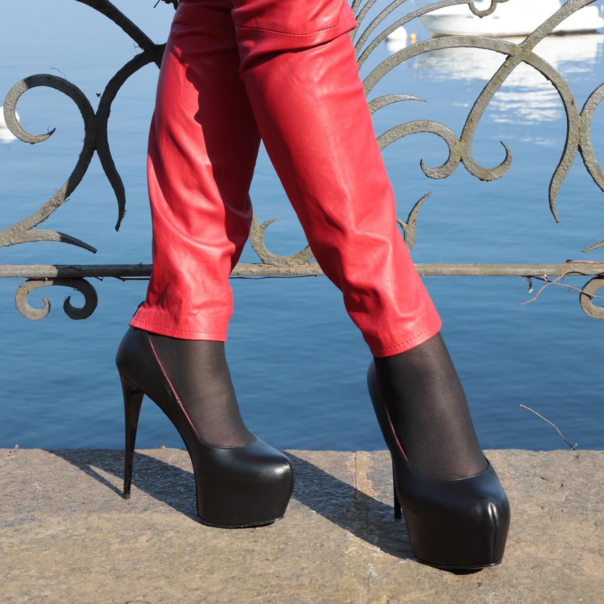 Fashion Unlimited tweet media