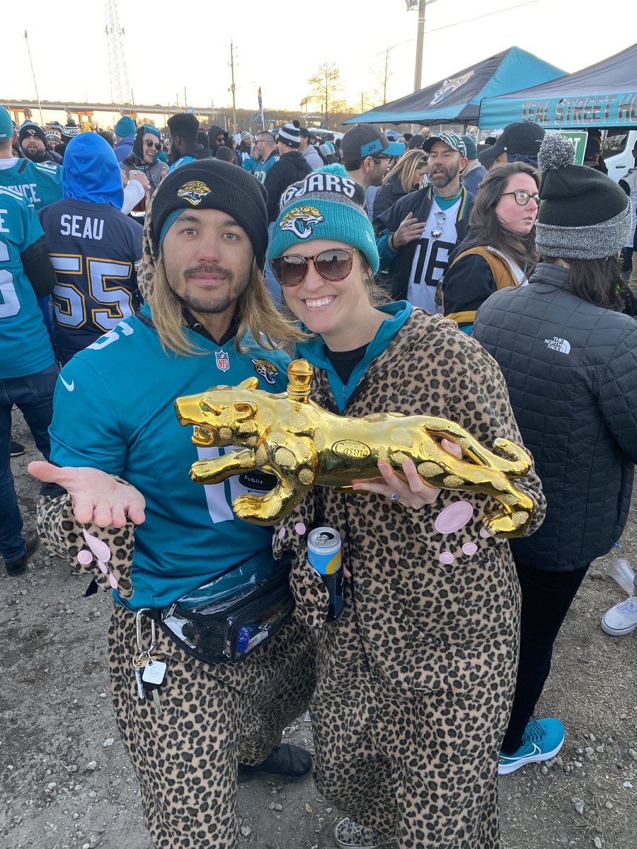 Brandon Waters tweet media