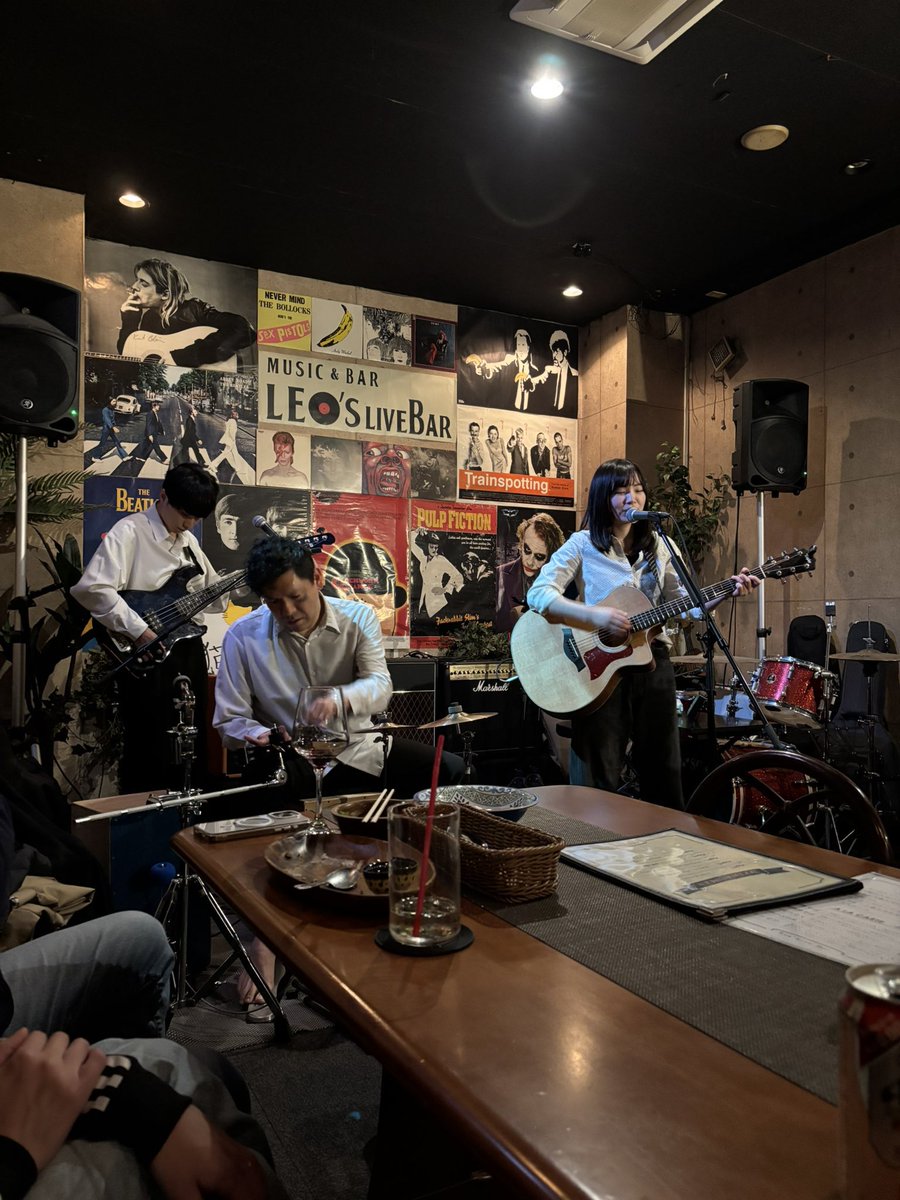 hitoeneko_'s tweet photo. 3/8(日)土浦LEO'S LIVE BAR

ひとえ猫結成発表＆初ライブでした！

観に来てくださったみなさん
ありがとうございました🌸

早速ですが5/9(土)にもライブ出演が決定しました🙌

次回以降はユニット用楽曲も披露していく予定です。
お楽しみに✨ https://t.co/5kU2Mkeos4