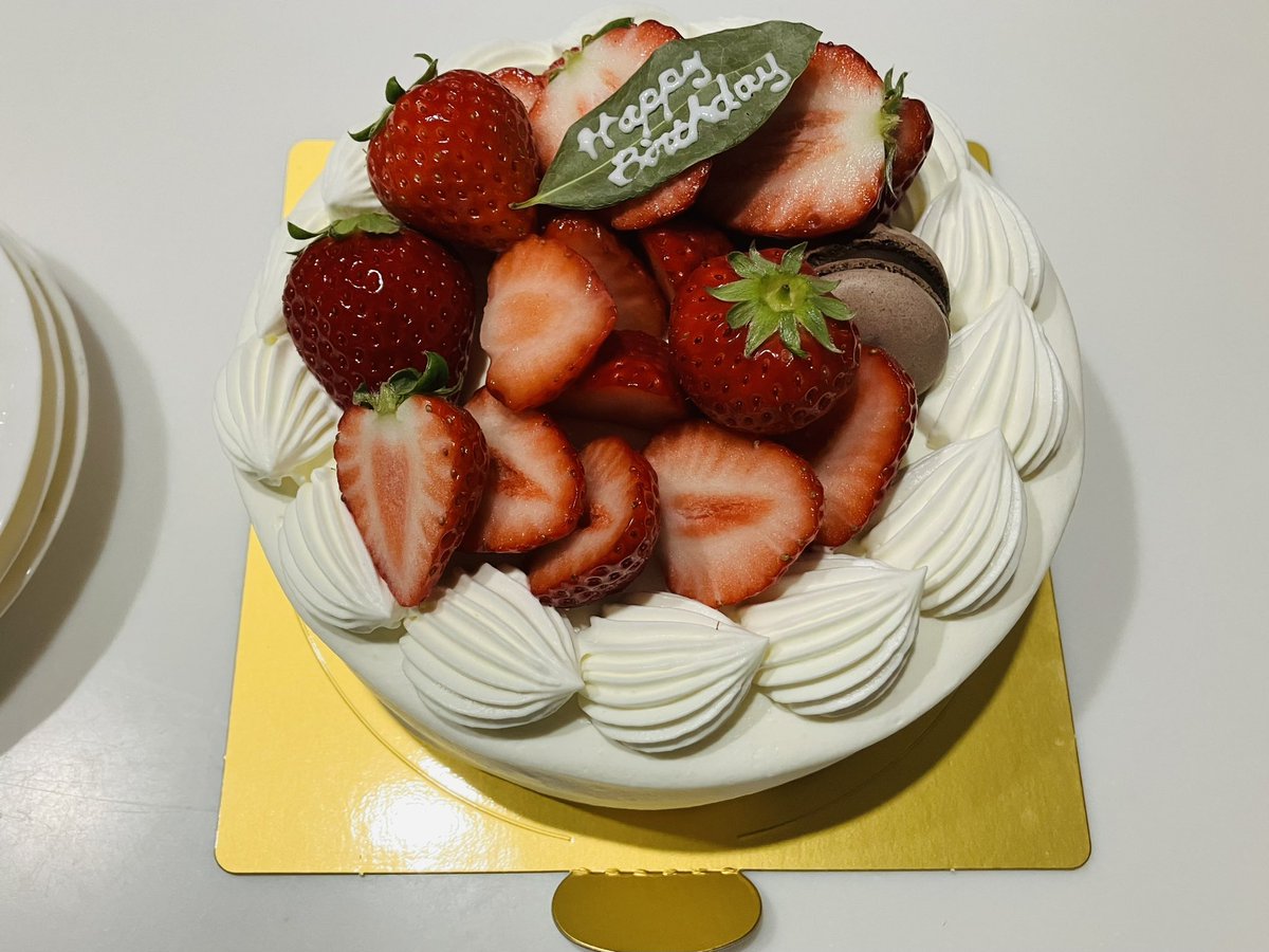 Aikitsu's tweet photo. ケーキ美味しかった🎉 https://t.co/U6aTf68XFE