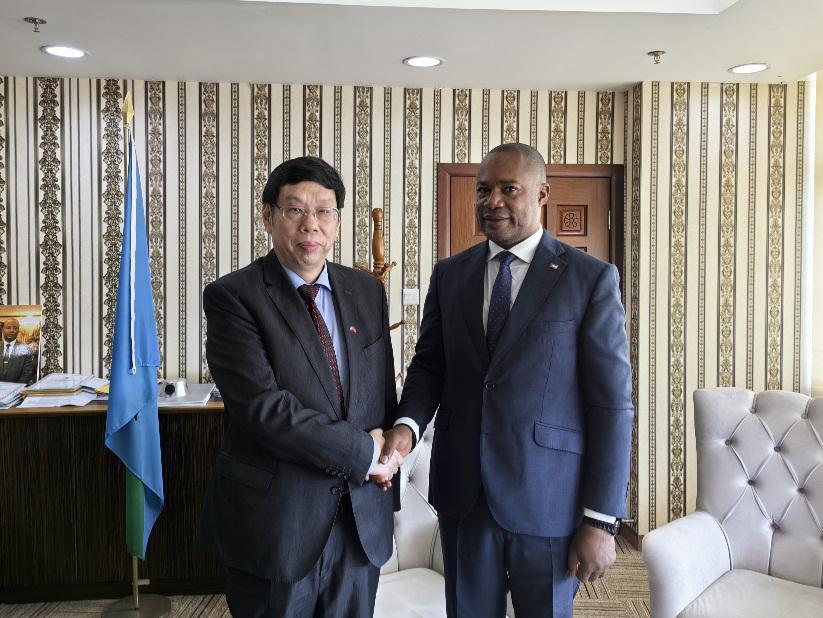 Embajada de China Malabo tweet media