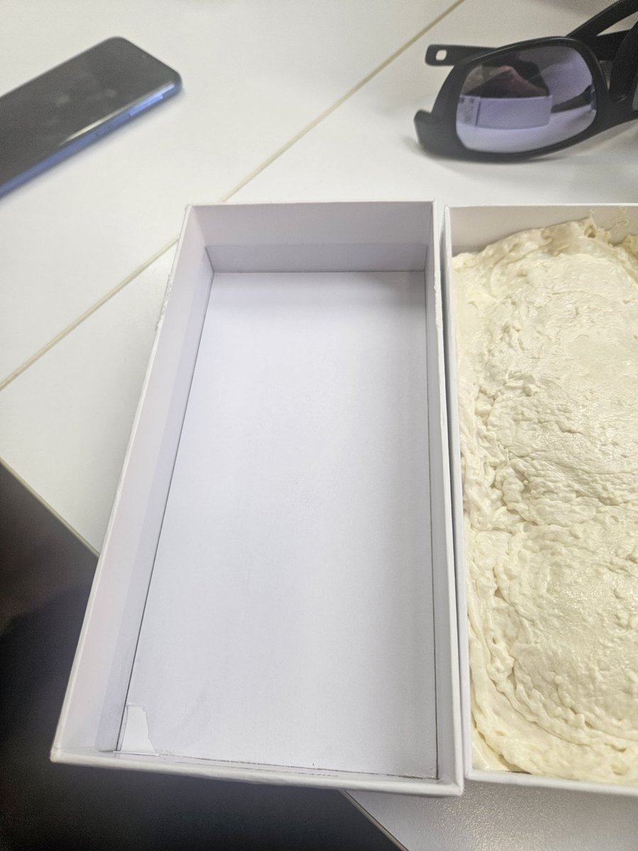xavix1714's tweet photo. Hoy he recibido este móvil comprado a un vendedor de @amazon  espero que lo solucionen.... https://t.co/dGbHKlUq37