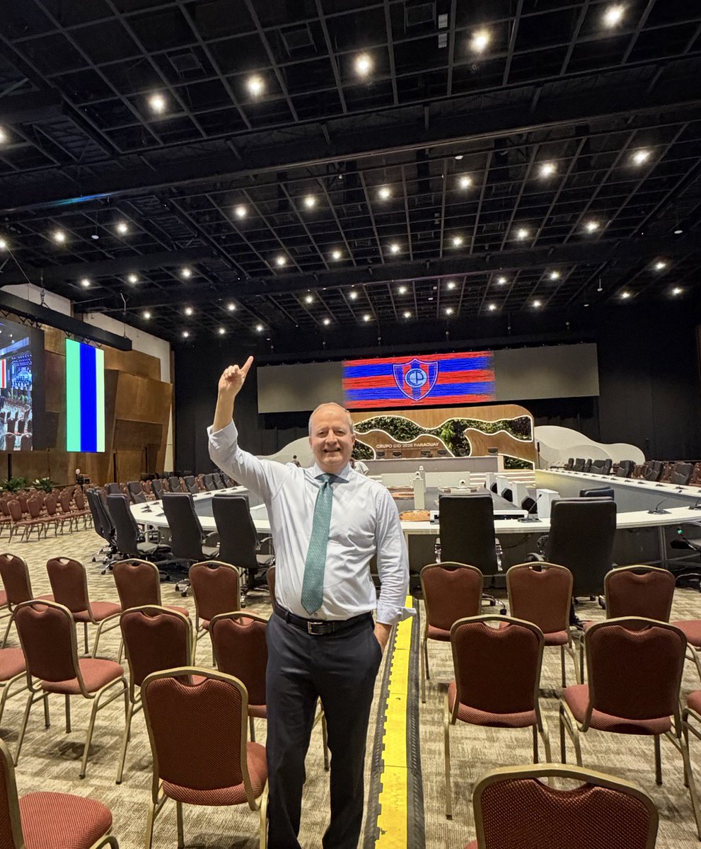 Ultimando los detalles de la organización para celebrar las Reuniones Anuales de <a href="/el_BID/">Banco Interamericano de Desarrollo</a> que se realiza esta semana en Asunción. Los colores más lindos no podían faltar <a href="/CCP1912oficial/">Club Cerro Porteño</a> Paraguay nuevamente en el centro de atención regional. 🇵🇾🇵🇾🇵🇾