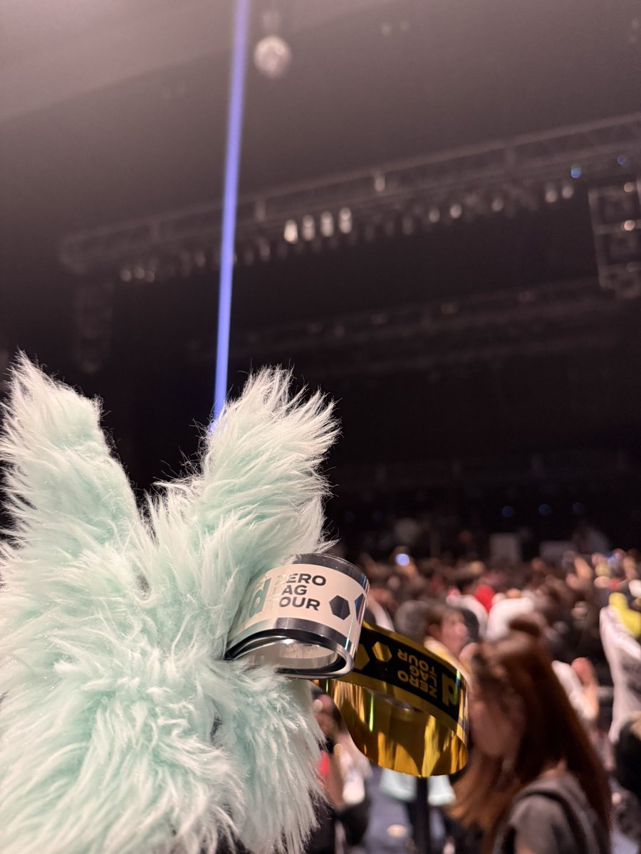 Wata_310n's tweet photo. 時差投稿になっちゃうけど､､､

ZERO LAG TOUR in Fukuoka.

最高でしたわ😭👏✨
次また会える日まで頑張るエネルギーもらえたのでいつも心にUVERworldを(∞'ω'uw)💕

 #UVERworld https://t.co/fsf20NFl6t