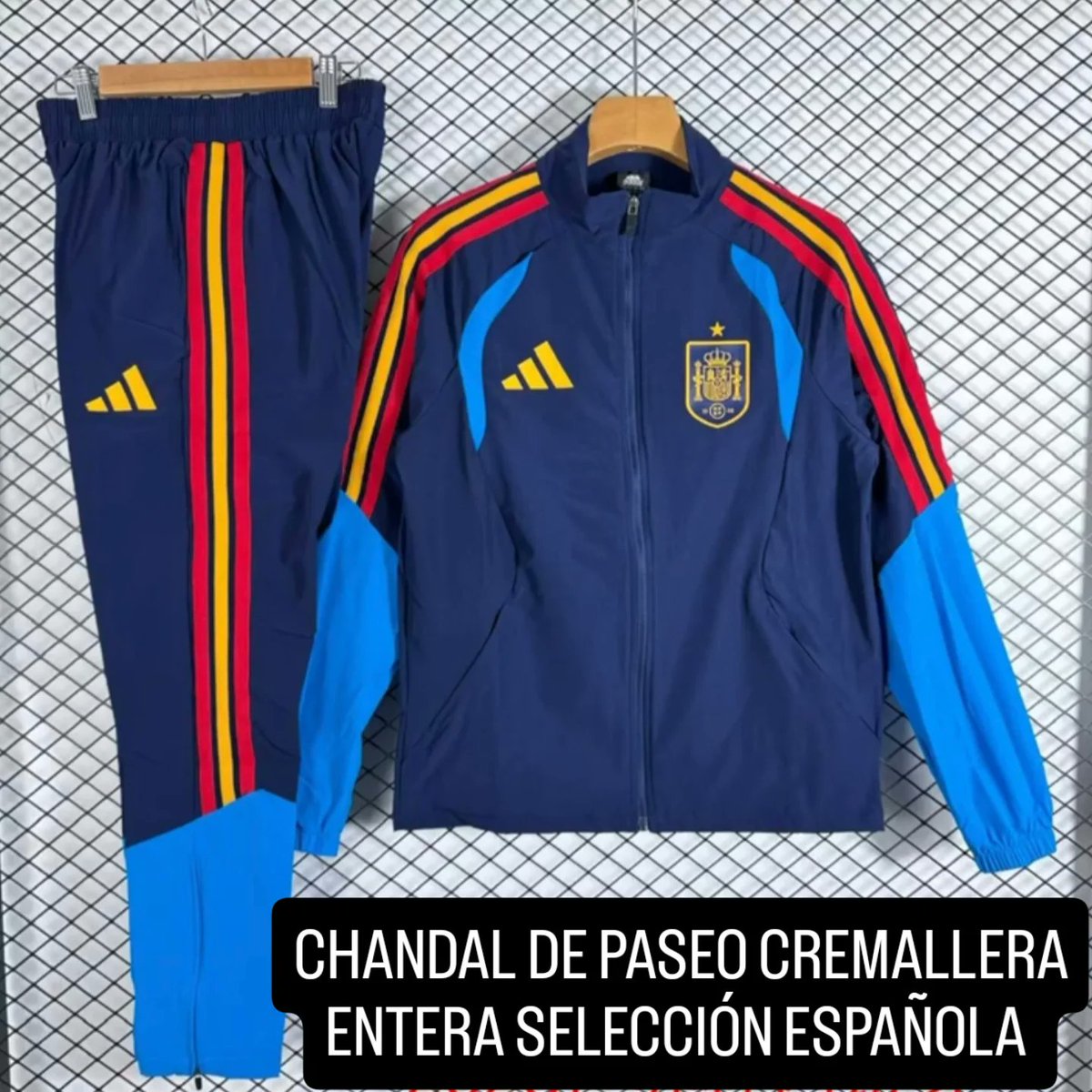 RETRO_STYLE tweet media